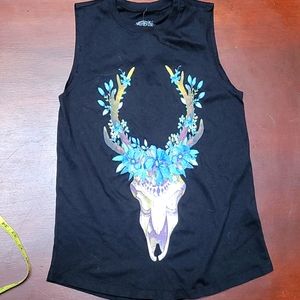 Cow skull tank top.